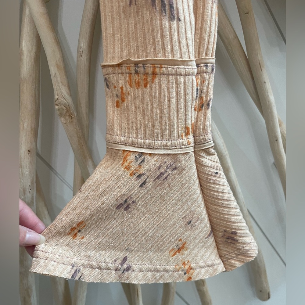 NWT FREE PEOPLE Ribbed Long Sleeve Floral Top - Picture 11 of 13